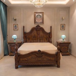 Handcrafted solid Sheesham wood Classic Pillar Wooden Bed Set with hand-carved posts from Chiniot Furniture